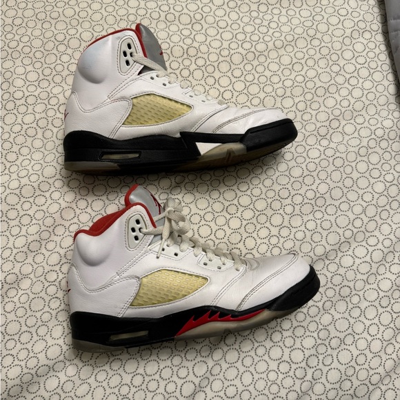 Air Jordan 5’s - Picture 2 of 3